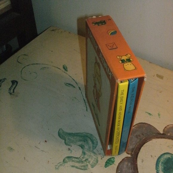 Collectible Vintage 1979 Emily And Adam Books Boxed Set By Joan Walsh Anglund - Picture 2 of 8
